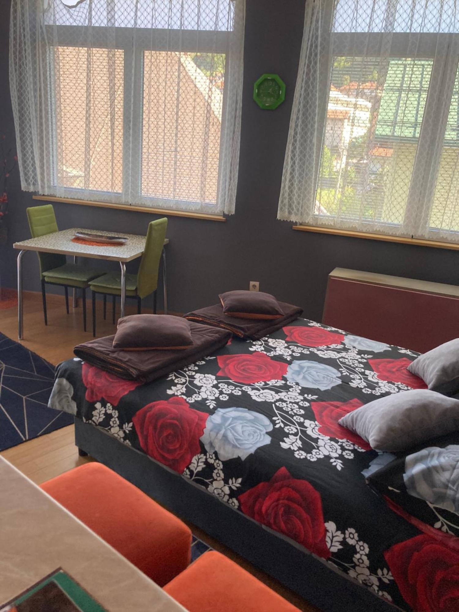 Apartman Aischa Nova Varoš Exteriör bild